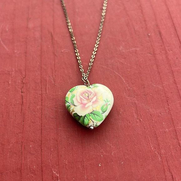 Vintage Floral Rose Heart Pendant Chain Necklace Silver Tone - Picture 1 of 5